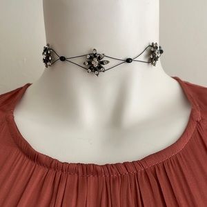 Seasonal whispers choker